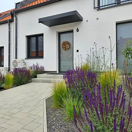 Appartement Apartmanovy Se Zahradkou Tre *